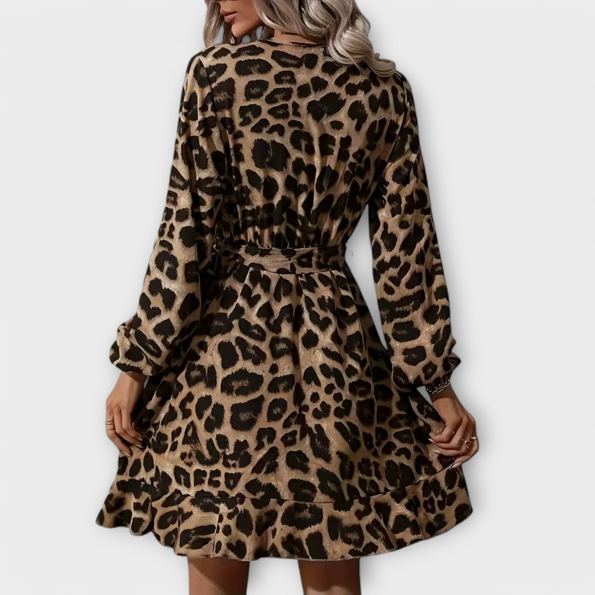 Vestido de leopardo elegante com decote em V e cinto ajustável