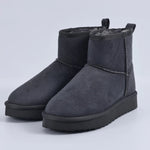 Amara™ | Bota Clássica Feminina de Inverno com Forro Peludo Interior - | Benedita Lisboa
