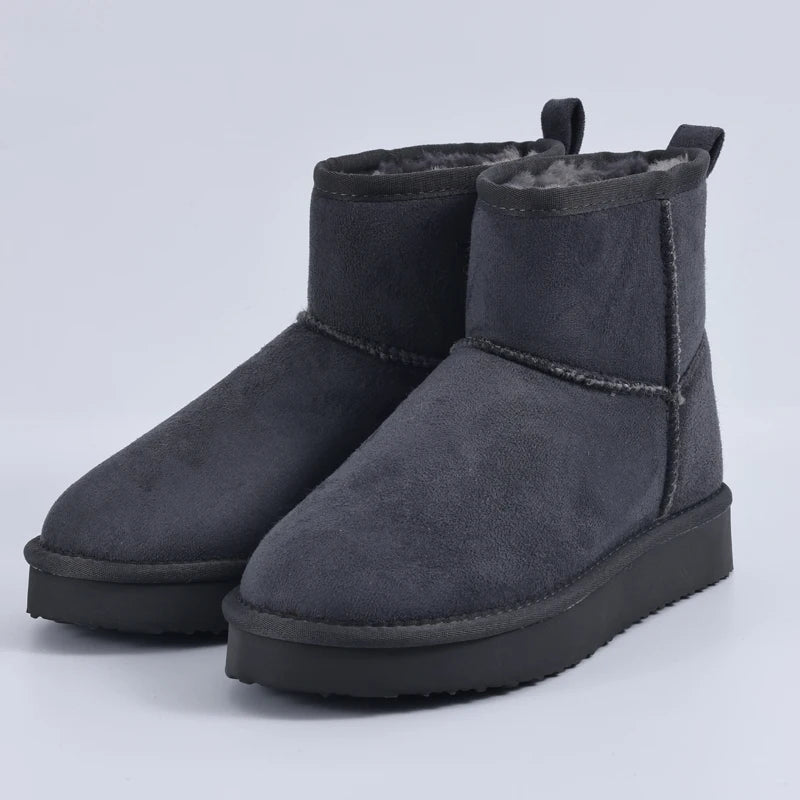 Amara™ | Bota Clássica Feminina de Inverno com Forro Peludo Interior - | Benedita Lisboa