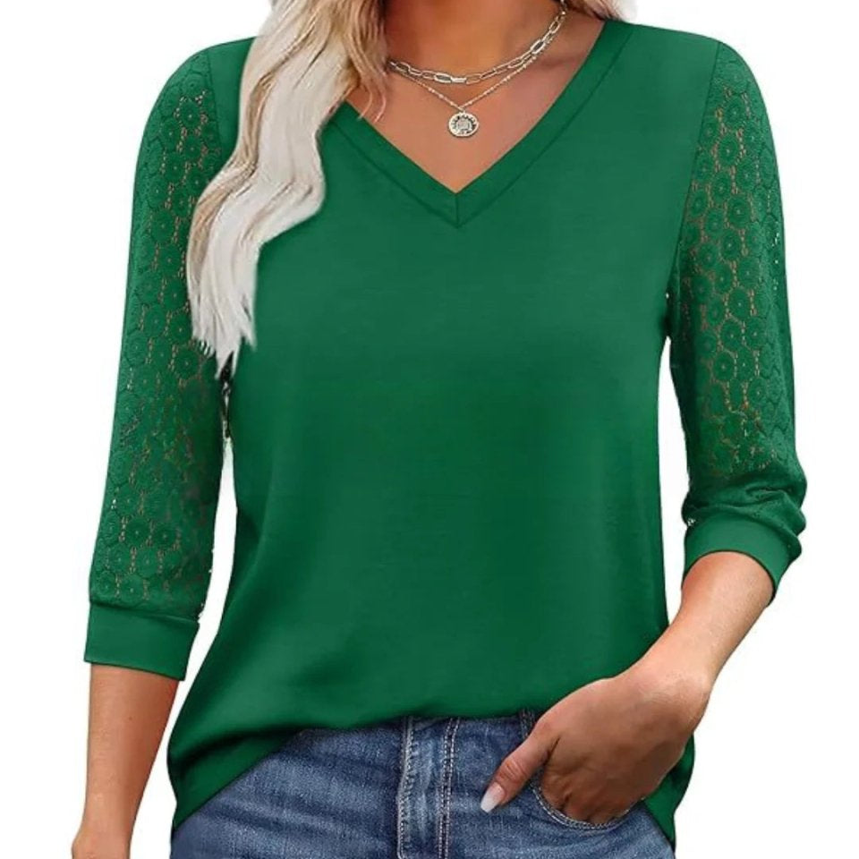 Amélia™ | Blusa com Mangas em Renda e Decote em V Elegante - | Benedita Lisboa