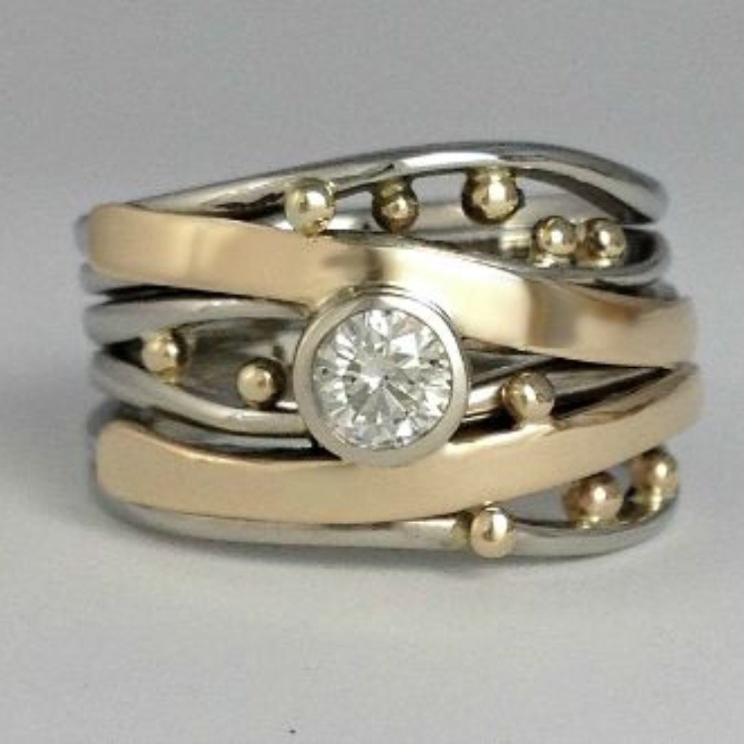 Aurora Anel Elegante Com Zircônias Ouro Antigo - Brilho - | Benedita Lisboa