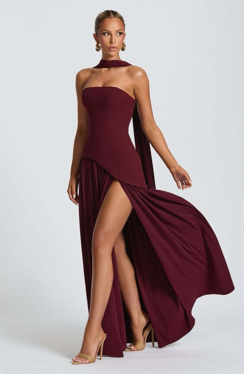Beatriz™ | Vestido Longo com Corte Sofisticado - | Benedita Lisboa