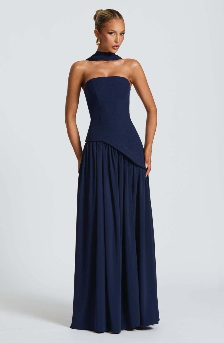 Beatriz™ | Vestido Longo com Corte Sofisticado - | Benedita Lisboa