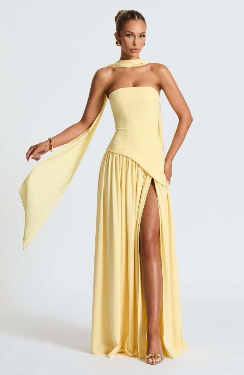 Beatriz™ | Vestido Longo com Corte Sofisticado - | Benedita Lisboa
