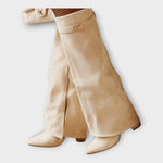 Botas Altas com Design Elegante - | Benedita Lisboa