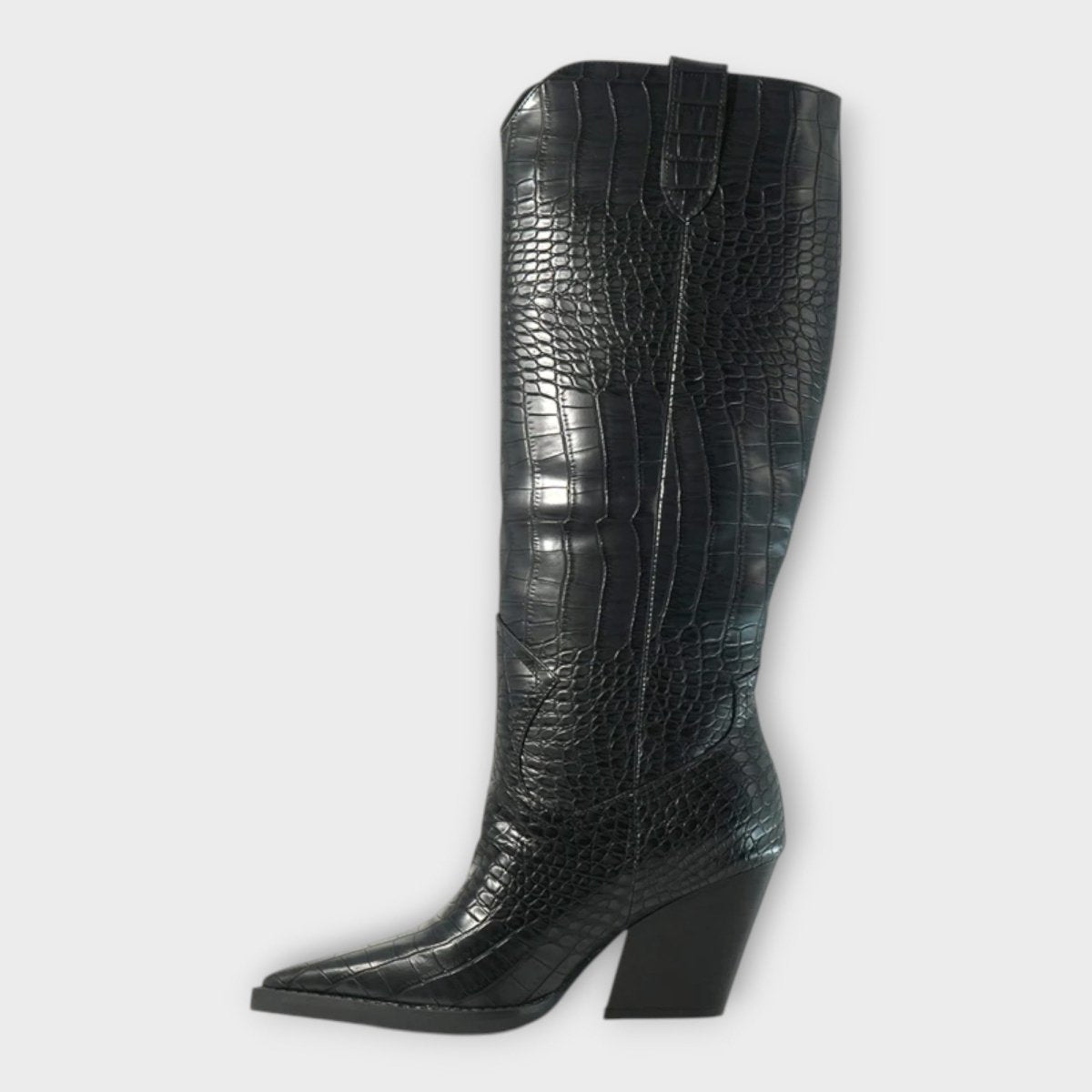 Botas com Design Croco e Salto Elegante - | Benedita Lisboa