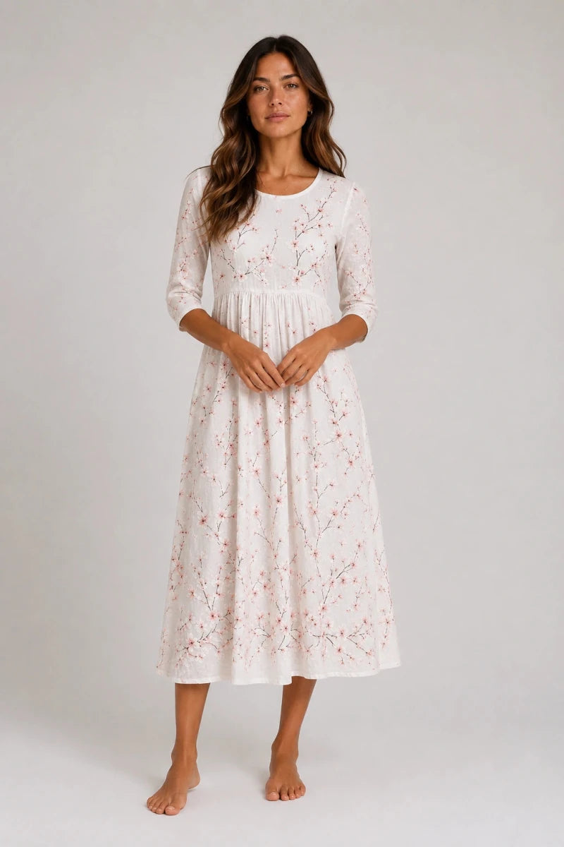 Camila™ | Vestido Bordado Flor de Cerejeira - | Benedita Lisboa
