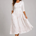 Camila™ | Vestido Bordado Flor de Cerejeira - | Benedita Lisboa