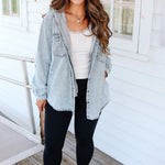 Camisa de Denim com Capuz Hadlee - Tops | Benedita Lisboa