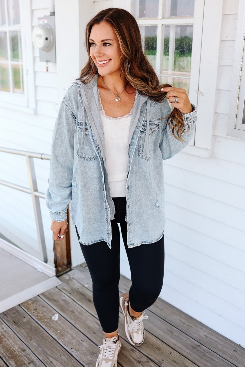 Camisa de Denim com Capuz Hadlee - Tops | Benedita Lisboa