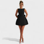 Carrie™ | Mini vestido com fita de pérolas - | Benedita Lisboa