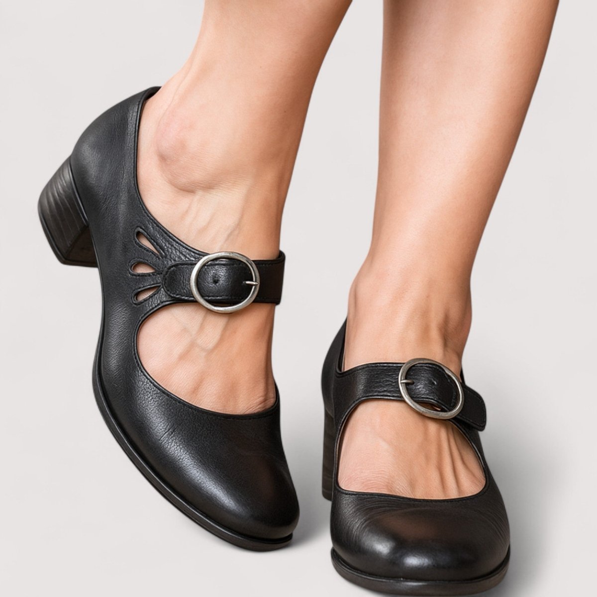 Clara™ | Scarpin Elegante em Couro Sintético - | Benedita Lisboa
