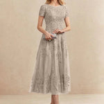 Constança™ | Vestido Midi de Renda Super Elegante - Mother of the Bride Dresses | Benedita Lisboa