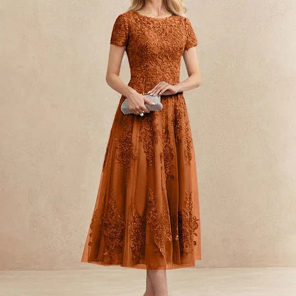 Constança™ | Vestido Midi de Renda Super Elegante - Mother of the Bride Dresses | Benedita Lisboa