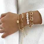 Consuelo - Conjunto de Pulseiras Douradas de Pérolas - | Benedita Lisboa