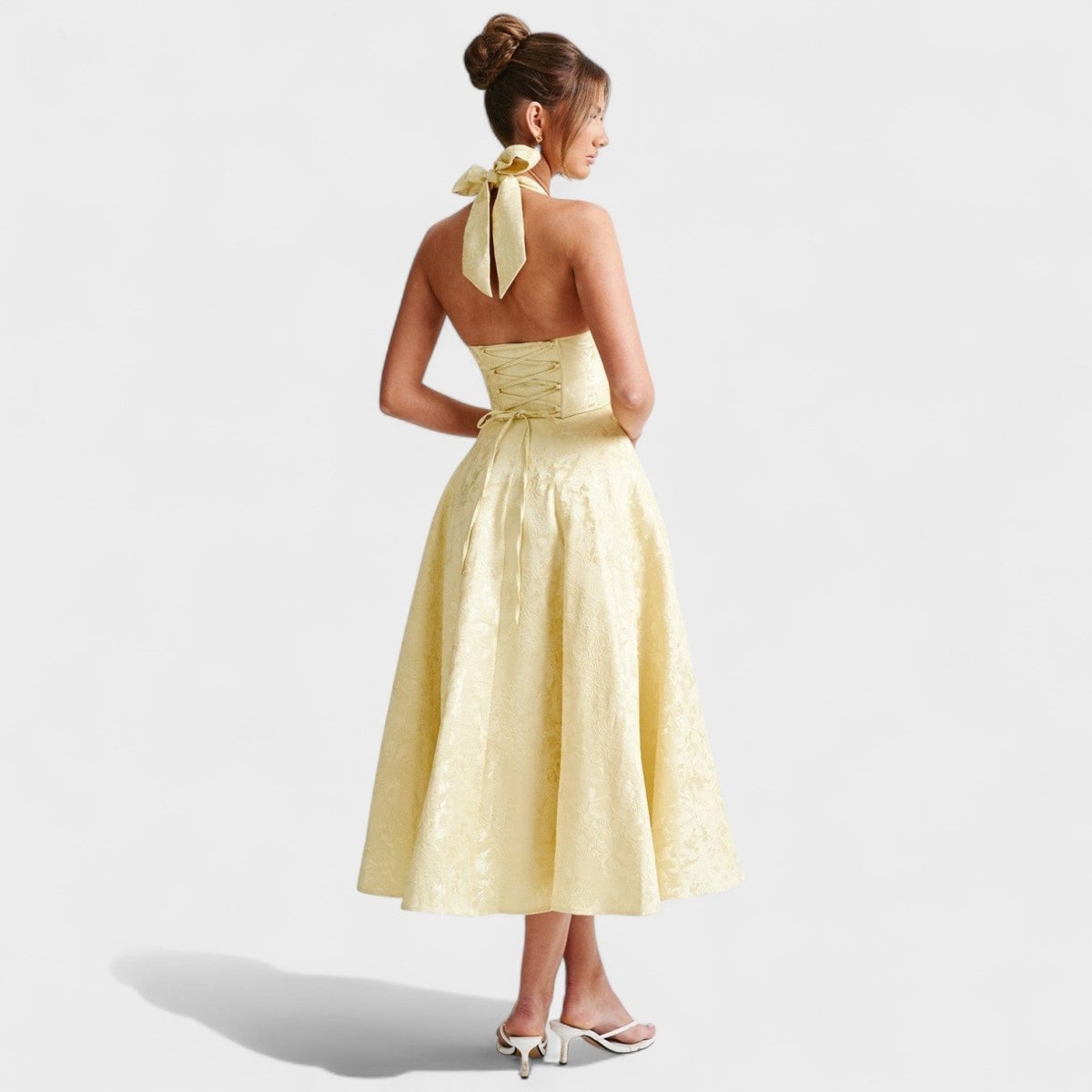 Effie™ | Vestido midi texturado com decote V - | Benedita Lisboa