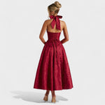 Effie™ | Vestido midi texturado com decote V - | Benedita Lisboa