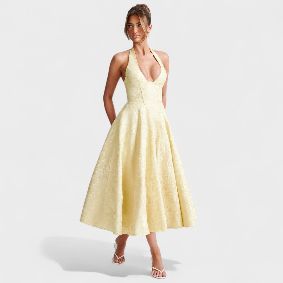 Effie™ | Vestido midi texturado com decote V - | Benedita Lisboa