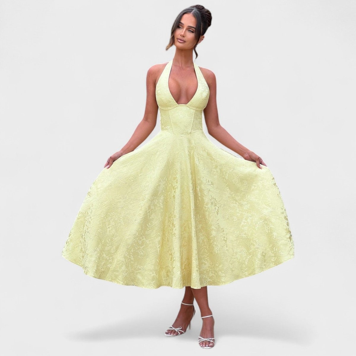 Effie™ | Vestido midi texturado com decote V - | Benedita Lisboa