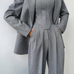 Elegance™ | Conjunto de três peças com blazer trespassado - | Benedita Lisboa