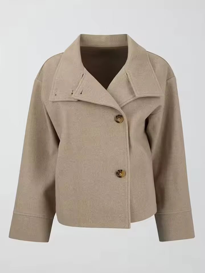 Elise™ | Casaco Curto Luxuoso de Duplo Abotoamento - | Benedita Lisboa