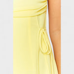 Flossie™ | Vestido maxi amarelo com laço lateral - | Benedita Lisboa