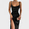 Gabriela™ | Vestido de veludo com fenda lateral - | Benedita Lisboa