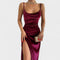 Gabriela™ | Vestido de veludo com fenda lateral - | Benedita Lisboa