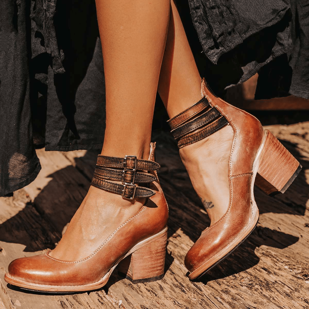 Ginevra™ | Sapatos de salto alto com tiras múltiplas e sola grossa - | Benedita Lisboa