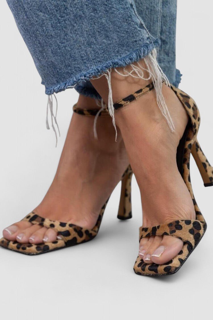 Giulia™ | Sandálias de salto alto com estampado leopardo - | Benedita Lisboa