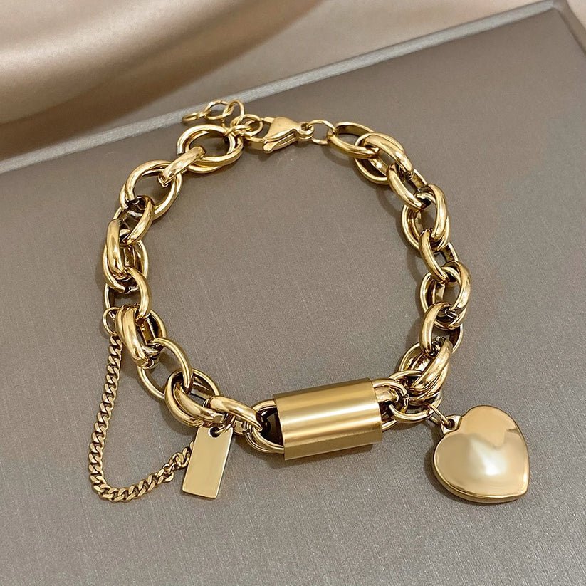 Guadalupe - Pulseira com Pingente de Coração Dourado - | Benedita Lisboa
