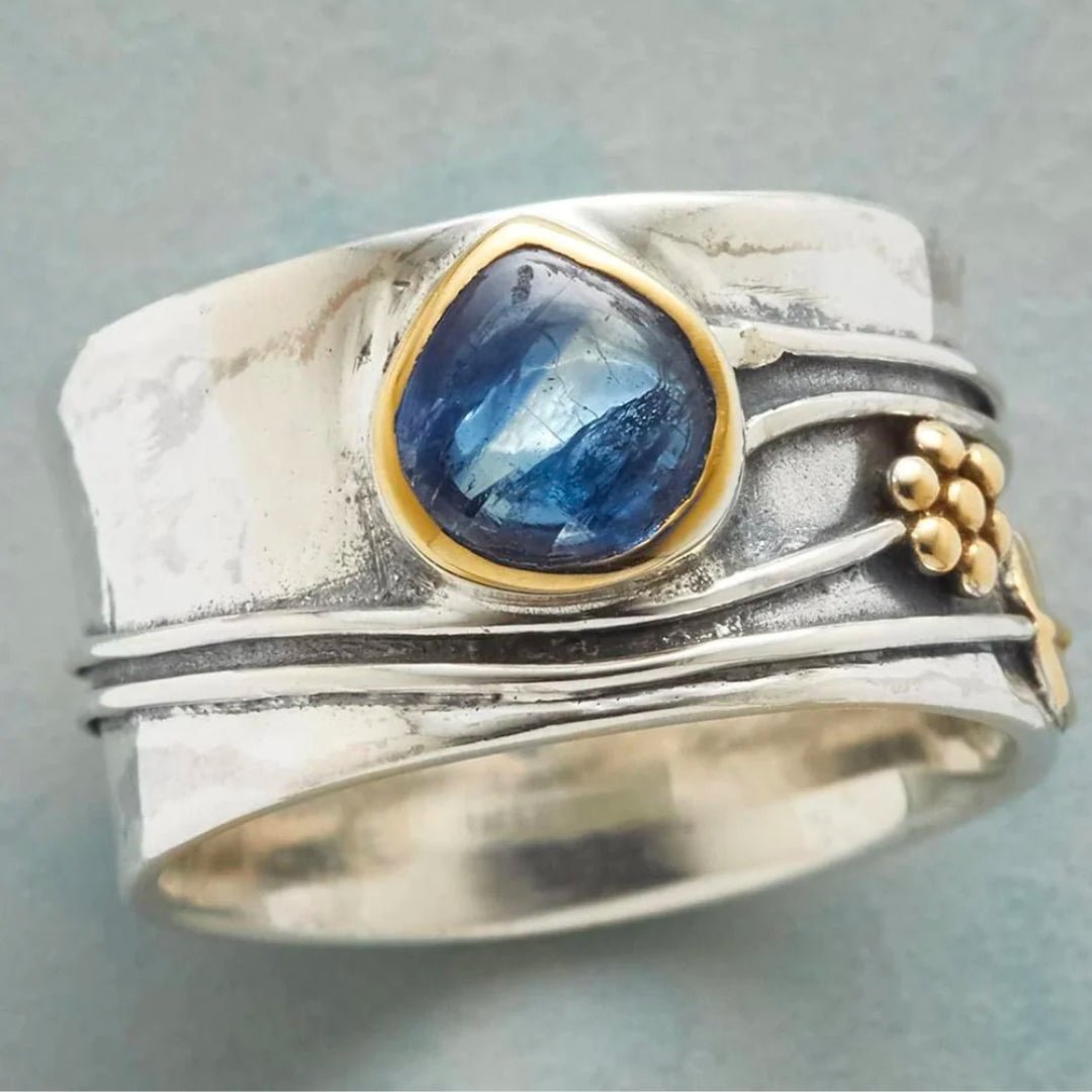 Inés - Anel Vintage de Safira Azul em Prata Banhada a Ouro - Joyería | Benedita Lisboa