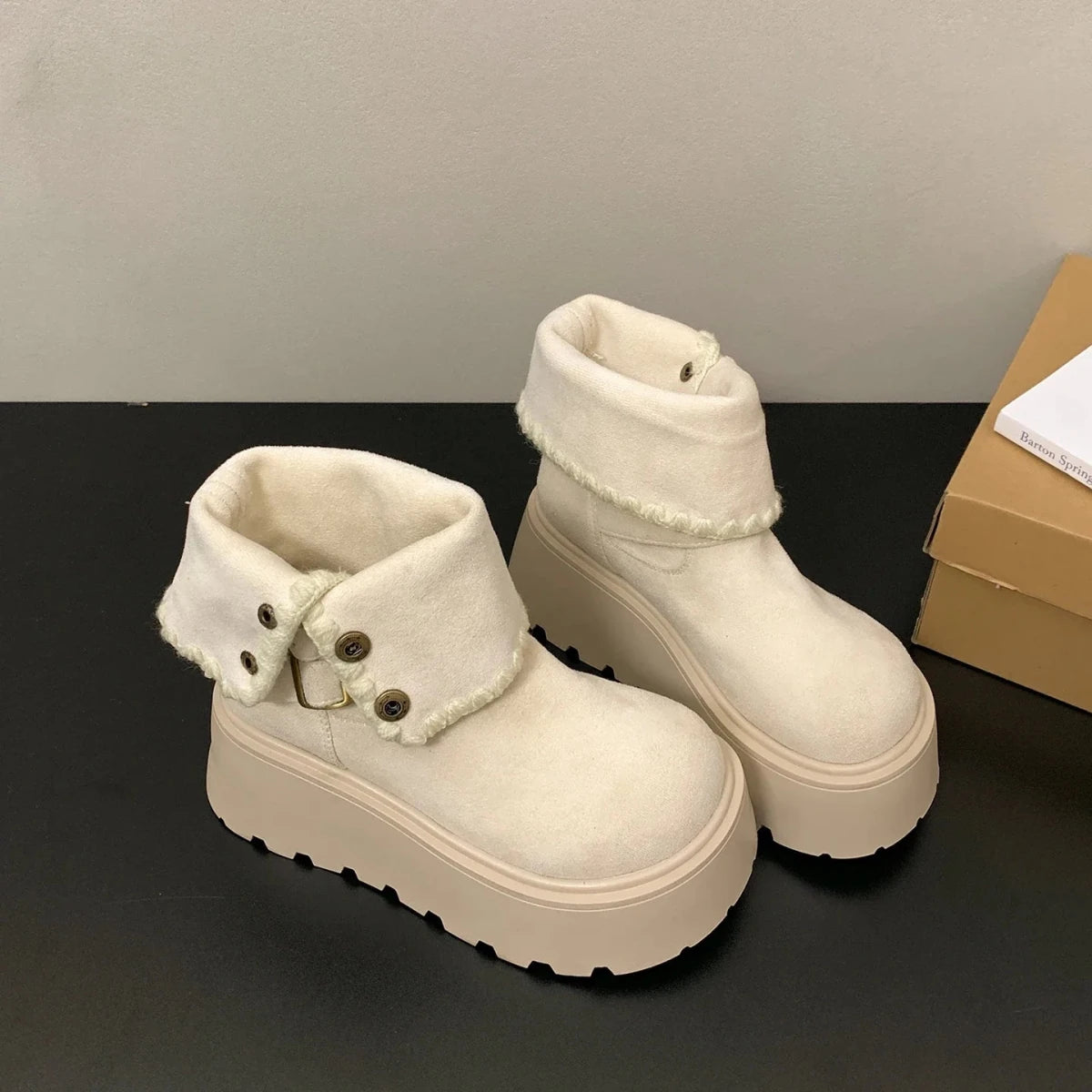 Irene™ | Botas com plataforma com fivela elegante e forro quente de pelúcia - | Benedita Lisboa