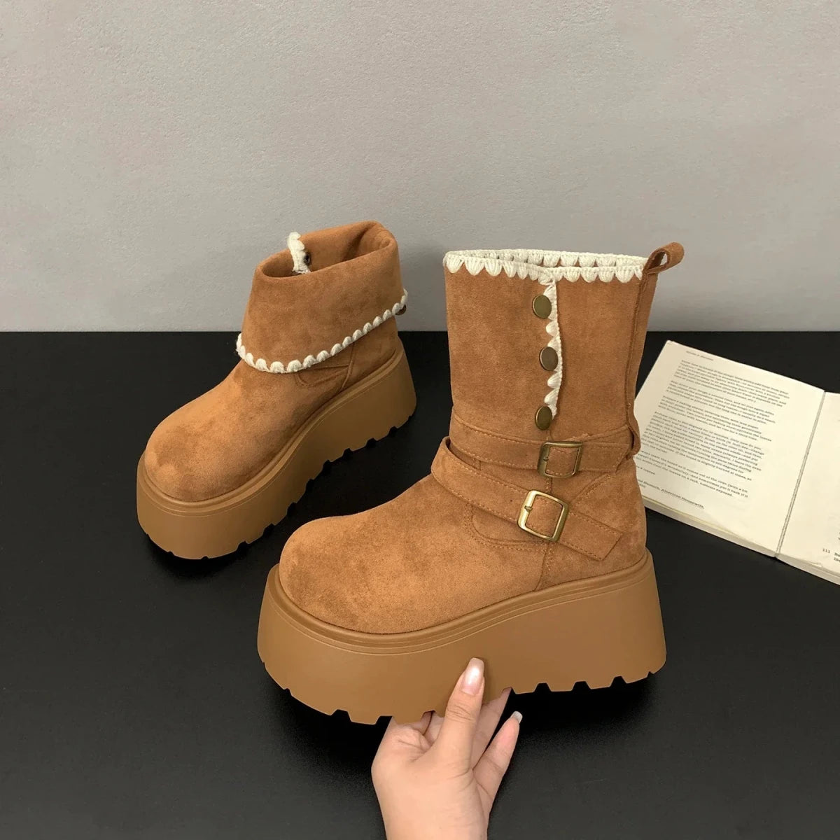 Irene™ | Botas com plataforma com fivela elegante e forro quente de pelúcia - | Benedita Lisboa