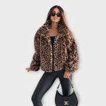 Leonor™ | Casaco de Leopardo - | Benedita Lisboa