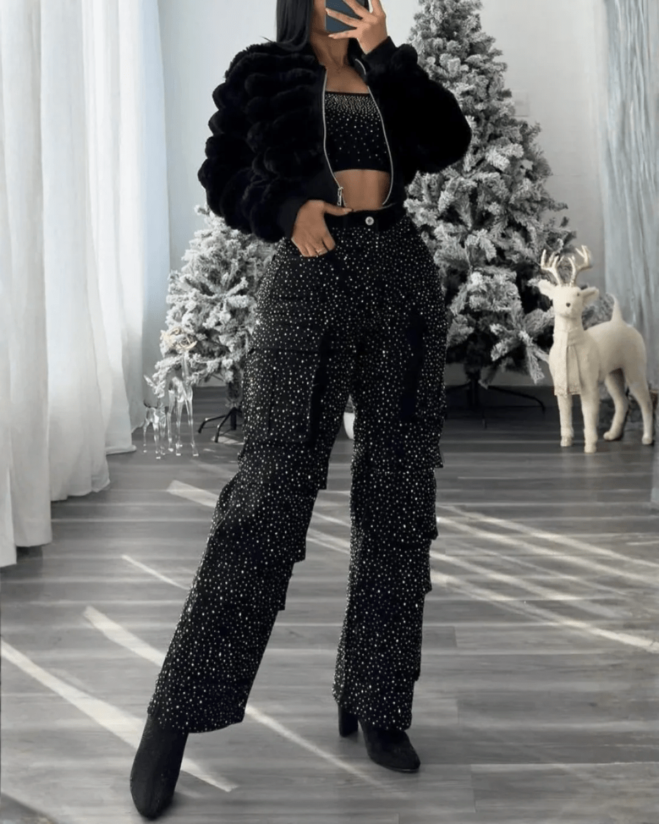 LÍVIA™ | Jeans Cargo com Pedraria Feminino - Calça de ganga com brilhp | Benedita Lisboa