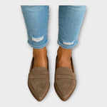 Loafers Elegantes com Design Moderno - | Benedita Lisboa