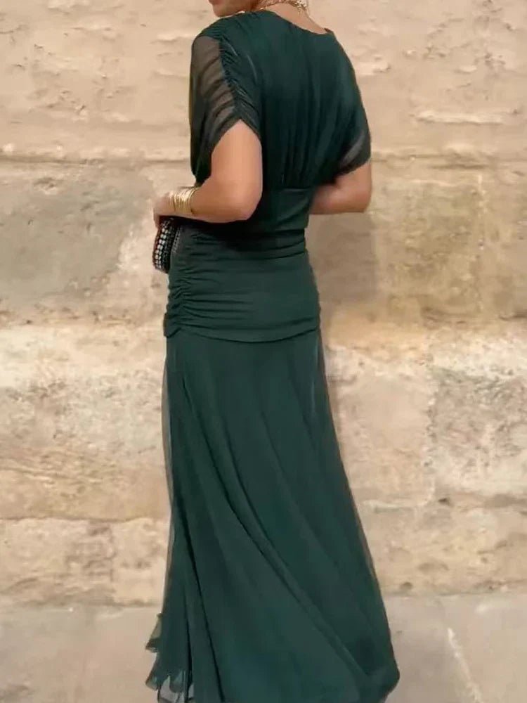 Luana™ | Vestido elegante com decote em V - | Benedita Lisboa