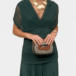 Luana™ | Vestido elegante com decote em V - | Benedita Lisboa