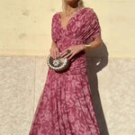 Luana™ | Vestido elegante com decote em V - | Benedita Lisboa