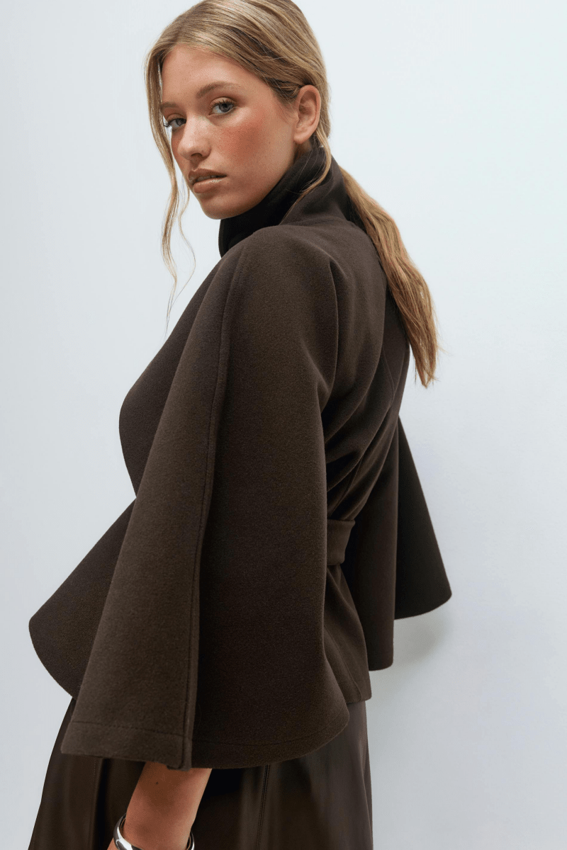 Lusana™ | Casaco elegante com cinto - | Benedita Lisboa