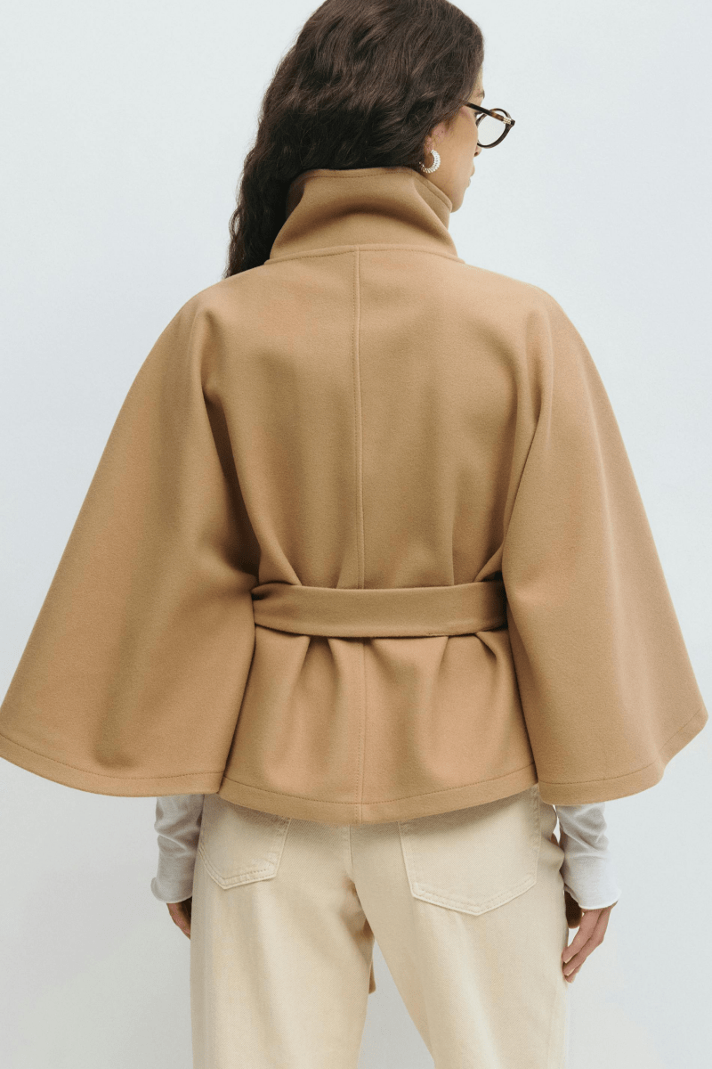 Lusana™ | Casaco elegante com cinto - | Benedita Lisboa