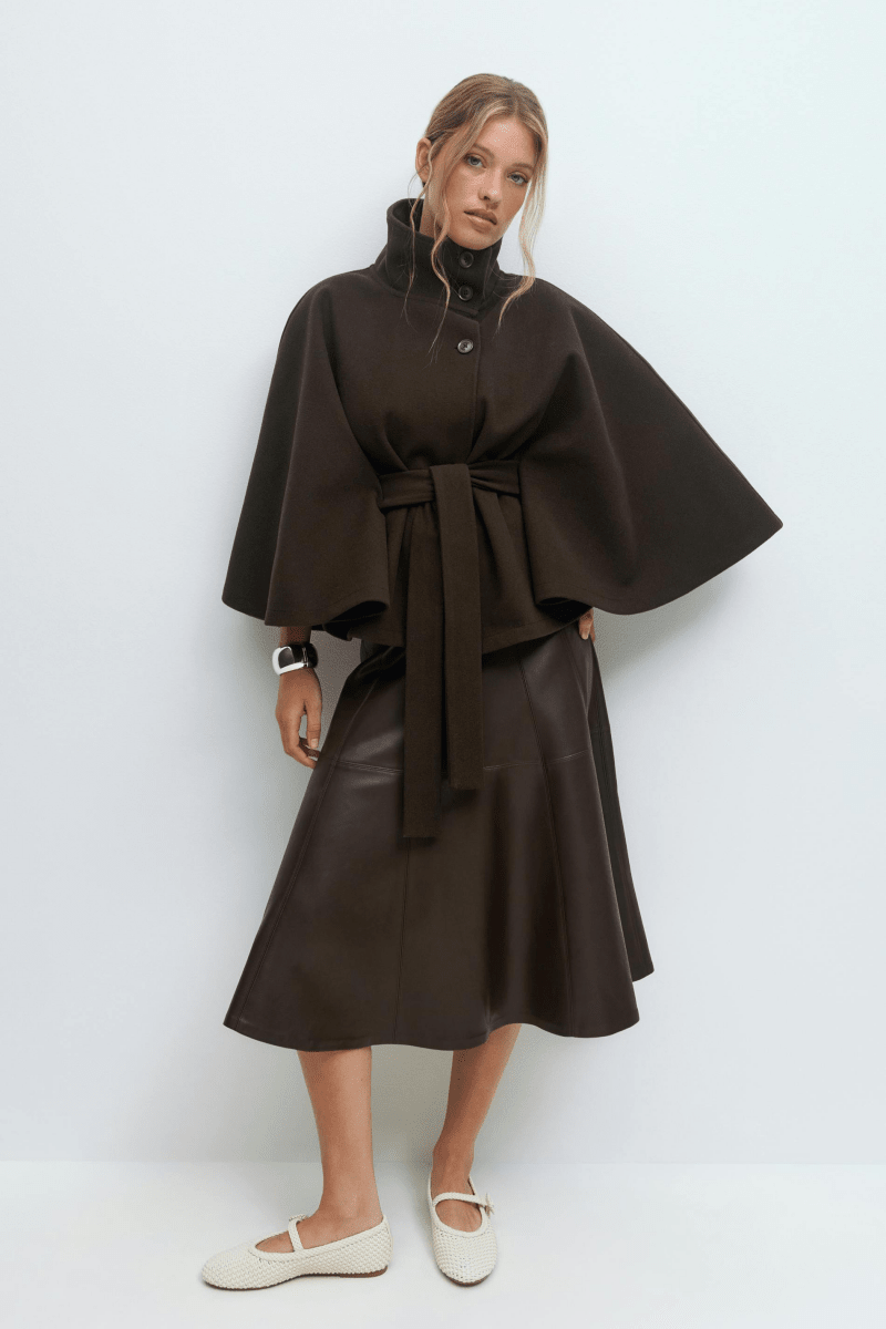 Lusana™ | Casaco elegante com cinto - | Benedita Lisboa