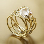 LuxPearl Anel Fino de Ouro com Perolas - Conforto Chic - | Benedita Lisboa