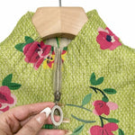 Margot™ | Casaco de Malha com Fecho e Flores Rosa sobre Lima - | Benedita Lisboa