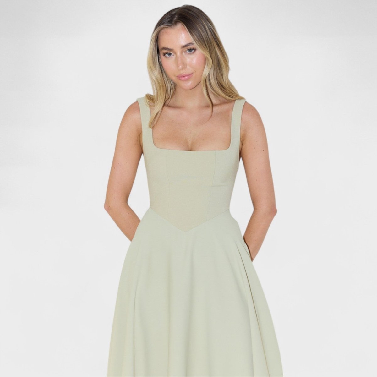 Maribel™ | Vestido Midi com decote quadrado - | Benedita Lisboa