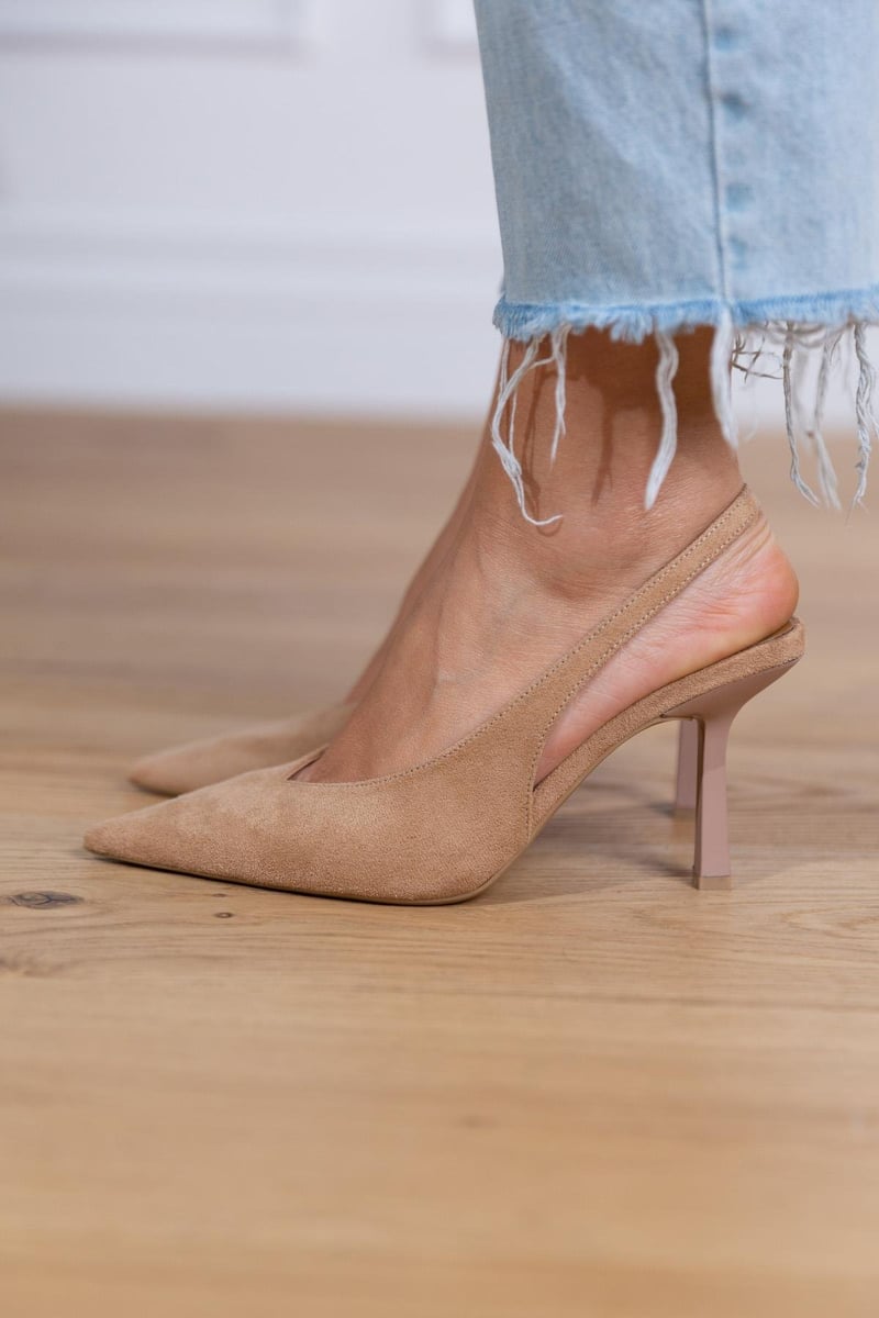 Marlena™ | Pumps slingback nude com um salto fino - | Benedita Lisboa