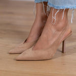 Marlena™ | Pumps slingback nude com um salto fino - | Benedita Lisboa