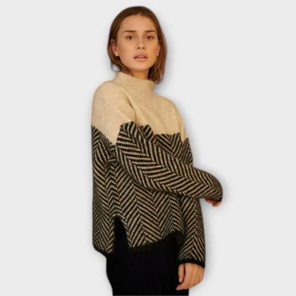 Marta™ | Suéter Suave de Gola Alta - | Benedita Lisboa