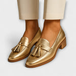 Mocassins Dourados Femininos - | Benedita Lisboa